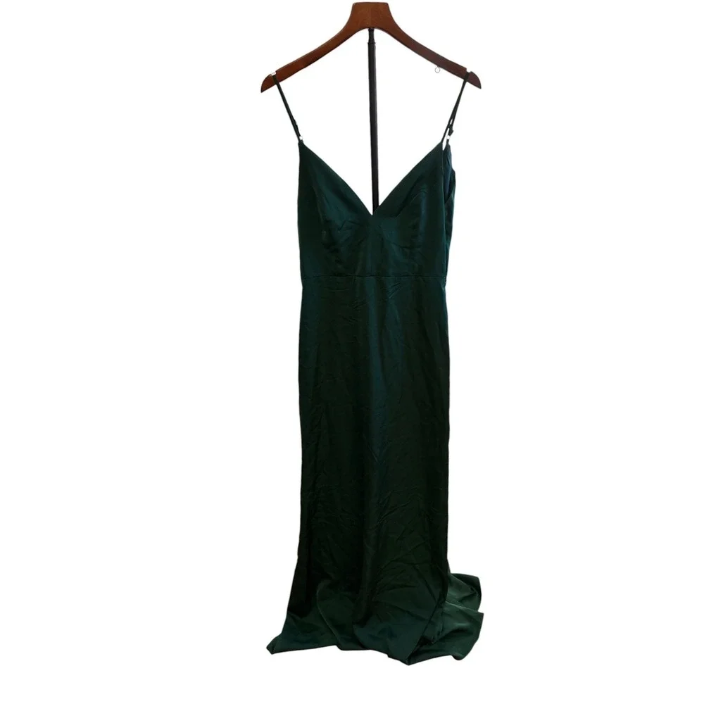 lulus dark green maxi dress | Dresses | Lulus Satin Cowl Back Emerald Vneck Formal Gown Nwt M Width:Reg vt70999nb Olive Green Independent Engagement Green floral dress This garment runs large